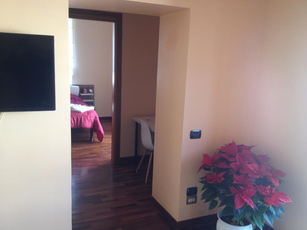 Toledo Suite Naples Exterior photo